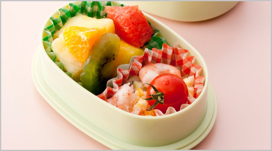 キッチンや厨房で起きがちなおかずカップ収納のお悩み