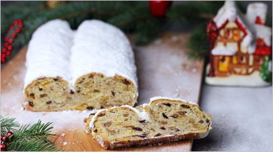 伝統的なクリスマススイーツと焼き菓子