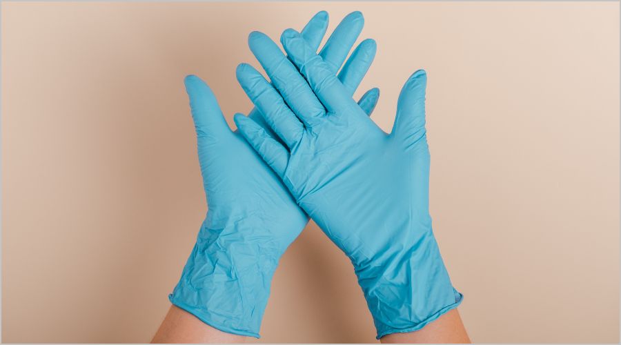ニトリル手袋とは？特徴とメリットを初心者向けに解説