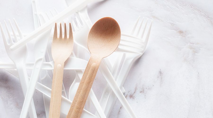 使い捨てスプーン・フォーク・ナイフの素材と包装形態