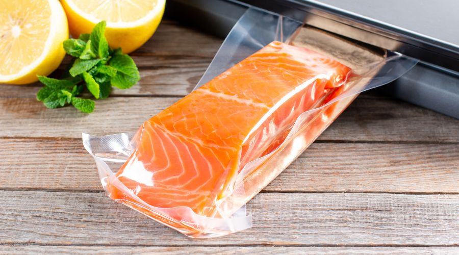 ナイロンポリ 三方袋の特徴と包装におすすめする食品