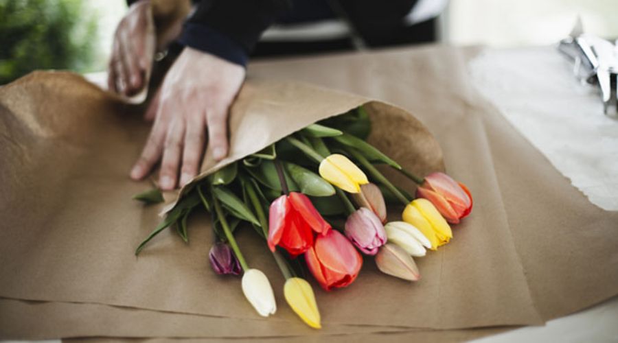 フラワーラップの使い方と素材の選び方