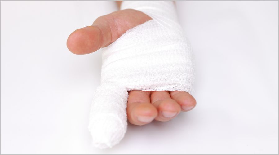 指の包帯の巻き方