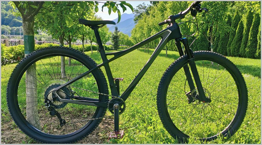 クロスバイクの空気圧目安