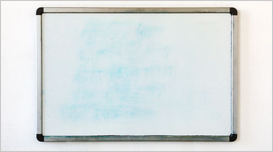 ホワイトボードの汚れが消えない原因