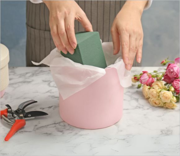 オアシスとは？フラワーアレンジに欠かせない基礎知識と活用術