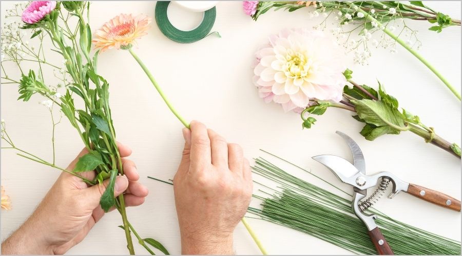 フラワーワイヤーとは？役割と特徴