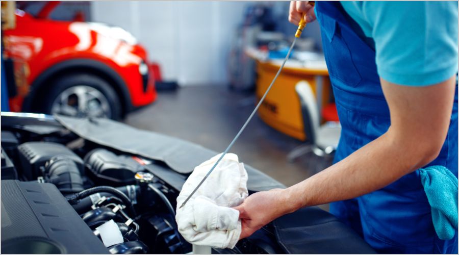 初心者でも安心！エンジンオイルグレードの選び方と基本知識