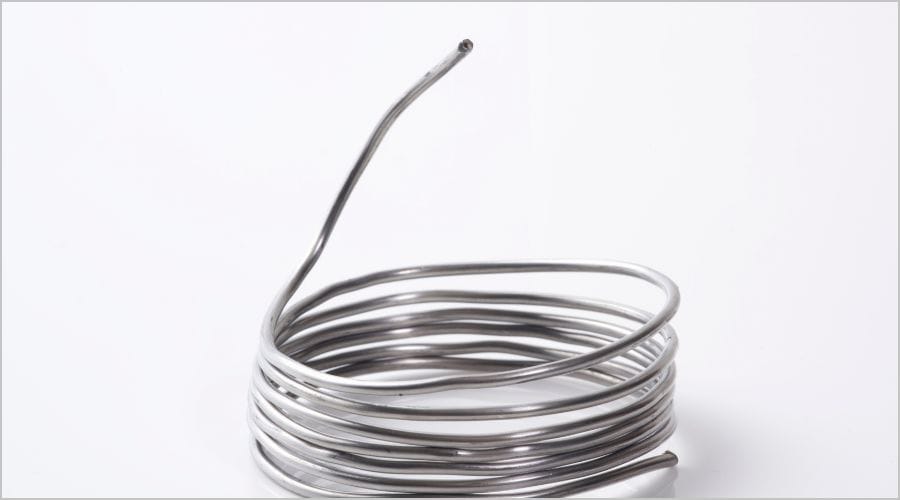 はんだとは何か？その基本と目的