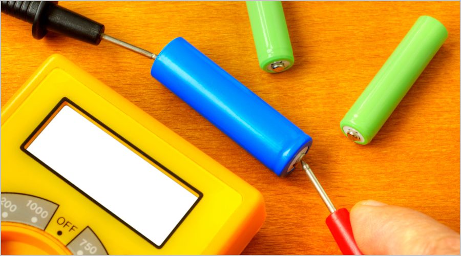 乾電池の電圧を測る際の注意点
