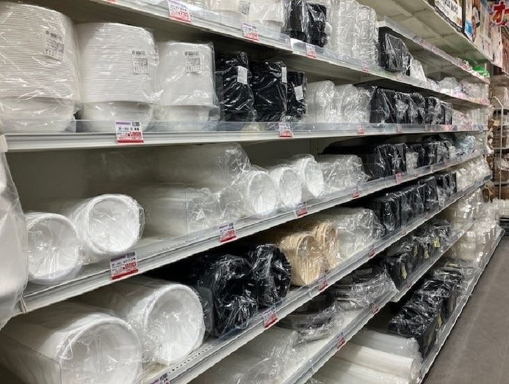 当店は、【食品包装資材】【包装用品】【文房具・事務用品】を取り揃え皆様のご来店をお待ちしております。売り場にない商品でもお取り寄せ致します。<br>その他なんでもお気軽にご相談ください。<br>【シモジマアプリ会員、オンラインショップ会員を大募集中!!】