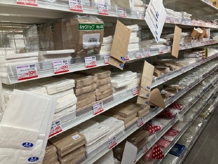 当店は、【食品包装資材】【包装用品】【文房具・事務用品】を取り揃え皆様のご来店をお待ちしております。売り場にない商品でもお取り寄せ致します。<br>その他なんでもお気軽にご相談ください。<br>【シモジマアプリ会員、オンラインショップ会員を大募集中!!】